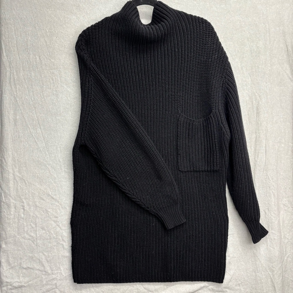 Aritzia Montpellier Sweater Dress